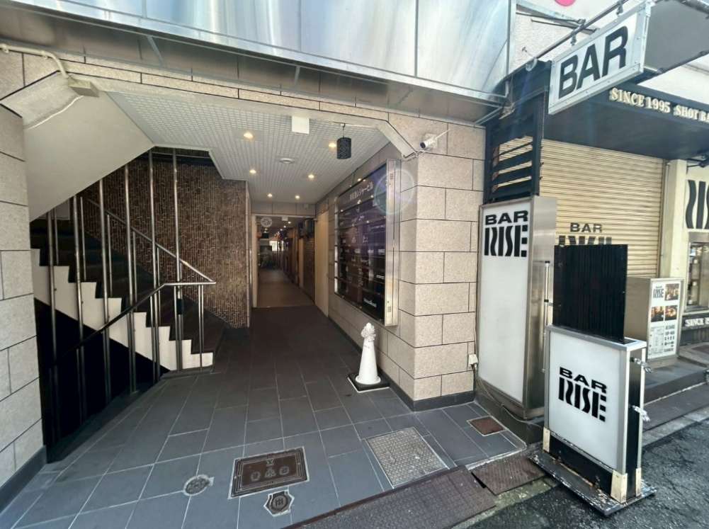 【大阪北区】阪急東通商店街沿いすぐ／好立地路面／居酒屋居抜き